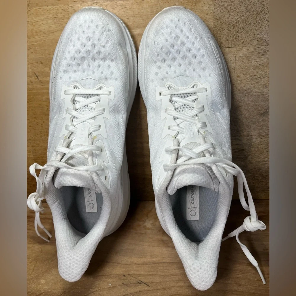 Hoka One One Clifton 9 REFLECTIVE Womens Size 11 Running Shoes Sneakers White - Picture 7 of 12